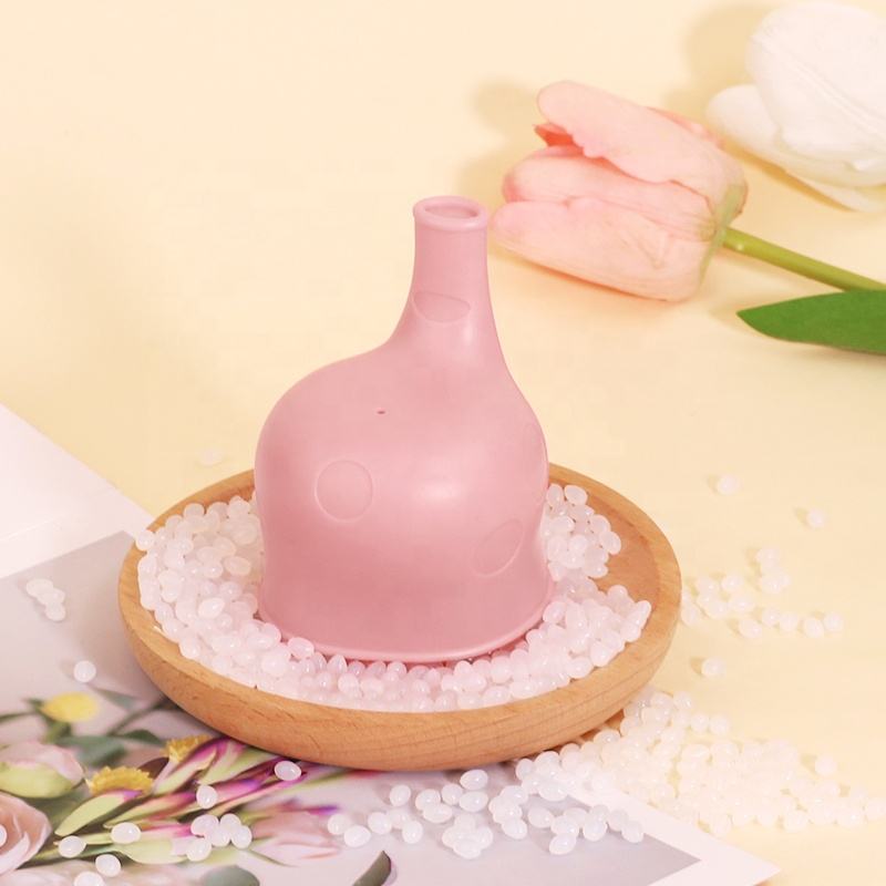 不含 BPA 定制长颈鹿硅胶饮水杯盖 防溢盖，适用于婴儿茶杯和茶碟